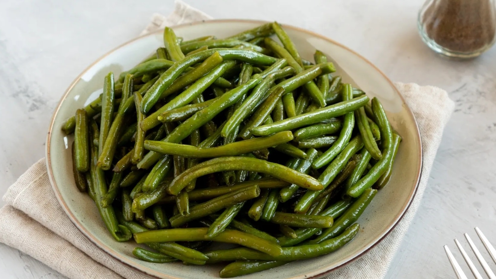 Roman-Style Braised Green Beans